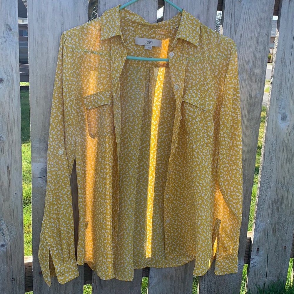Like New Women’s Yellow Loft Button Up Sz. S